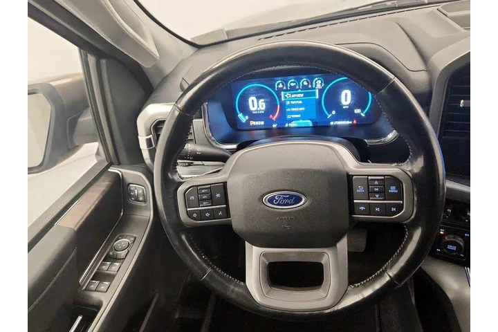 $31998 : Ford F-150 2021 4x4 Lariat 4 image 10