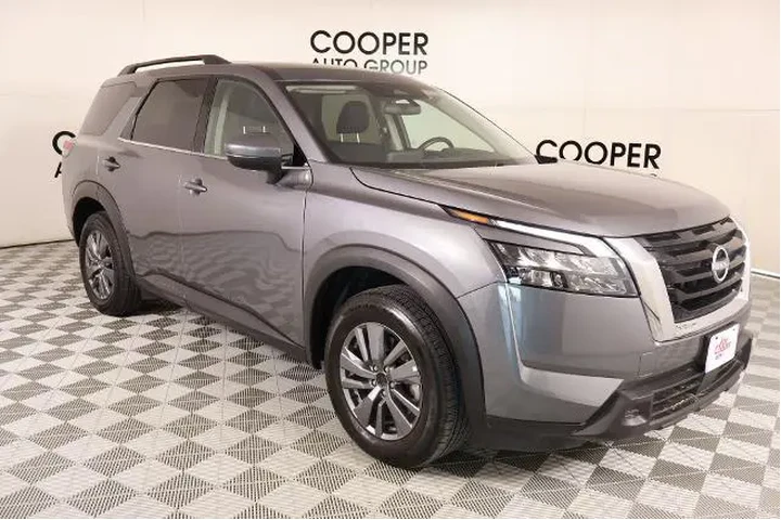 $31410 : Nissan Pathfinder 2025 SV 4d image 1