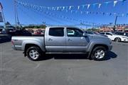 $32299 : 2015 Tacoma 4WD Double Cab V6 thumbnail