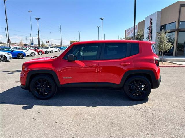 $16995 : Pre-Owned 2019 Renegade Sport image 9