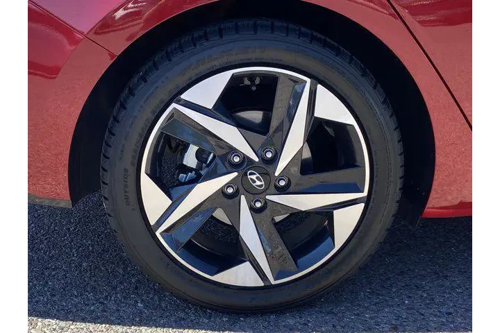 $18990 : Hyundai ELANTRA 2023 Limited image 9