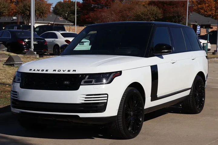 $43998 : 2020 Range Rover P525 HSE image 4