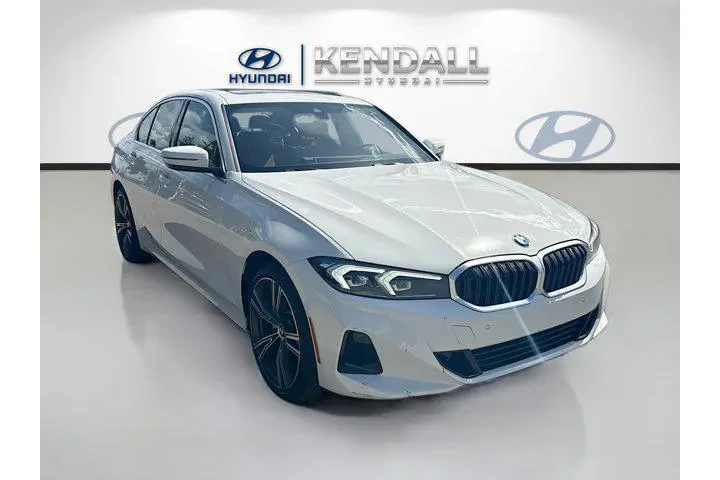 $38998 : BMW 3 Series 2024 AWD 330i x image 1