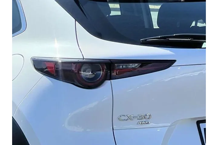 $20743 : Mazda CX-30 2023 AWD 2.5 S 4 image 9