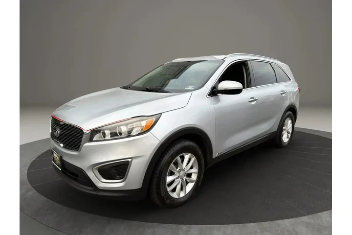 $6999 : 2016 KIA SORENTO image 6