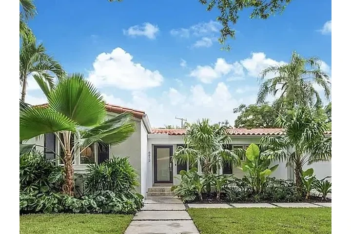 $850 : HOUSE FOR RENT image 2