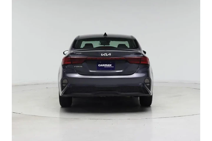 $17998 : Kia Forte 2024 LXS 4dr Sedan image 6