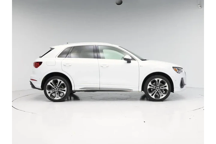 $23998 : Audi Q3 2020 AWD quattro S l image 7