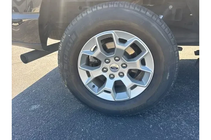 $38490 : Ford F-150 2023 4x4 King Ran image 8