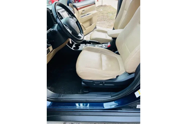 $8999 : 2015 Outlander SE image 9