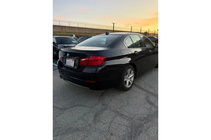 $6999 : 2011 5 SERIES image 6