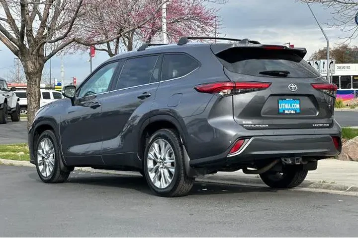 $33995 : Toyota Highlander 2020 AWD L image 6