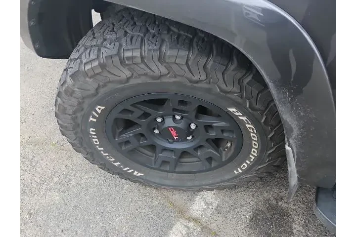 $36000 : Toyota 4Runner 2019 4x4 SR5 image 3