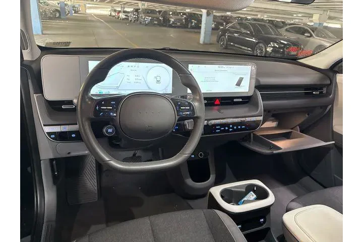 $19998 : Hyundai IONIQ 5 2022 SE 4dr image 6