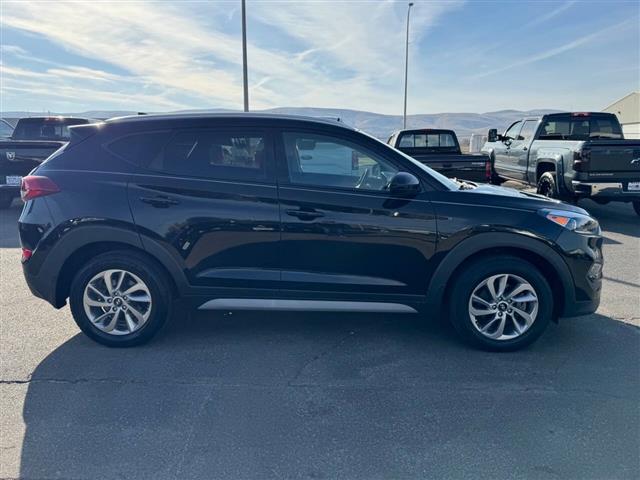 $13999 : 2018 TUCSON image 8