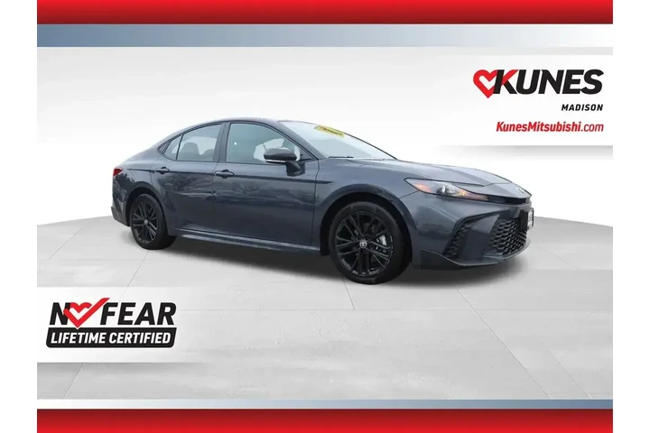 $29677 : Toyota Camry 2025 AWD SE 4dr image 1