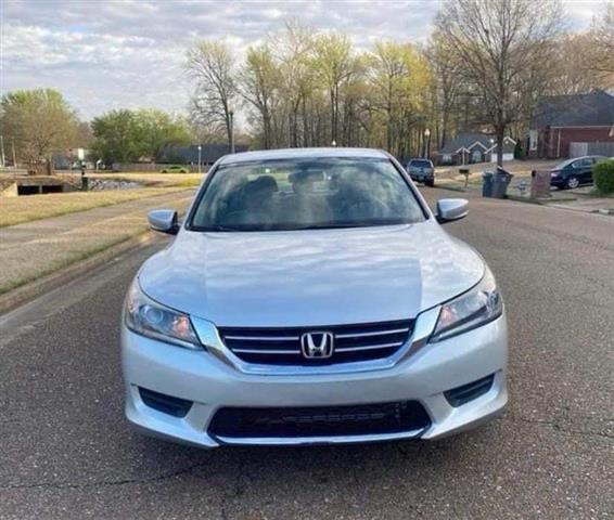 $2500 : Honda 2012 ash color for sell image 1