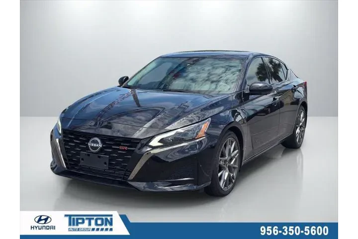$26999 : Nissan Altima 2023 2.0 SR 4d image 1