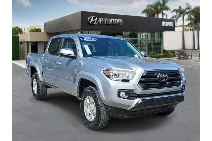 $27268 : Toyota Tacoma 2019 4x2 SR5 V image 1