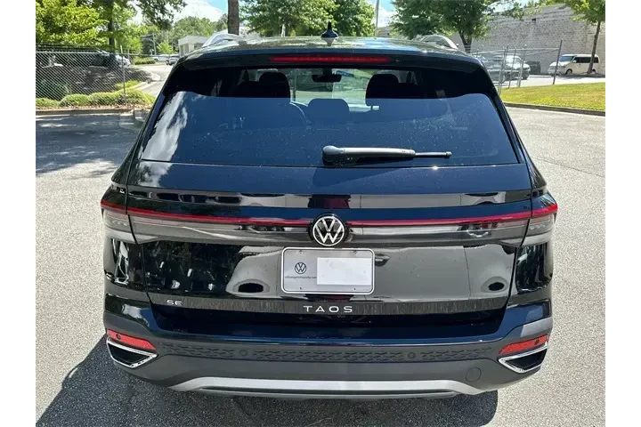 $23249 : Volkswagen Taos 2025 SE 4dr image 6