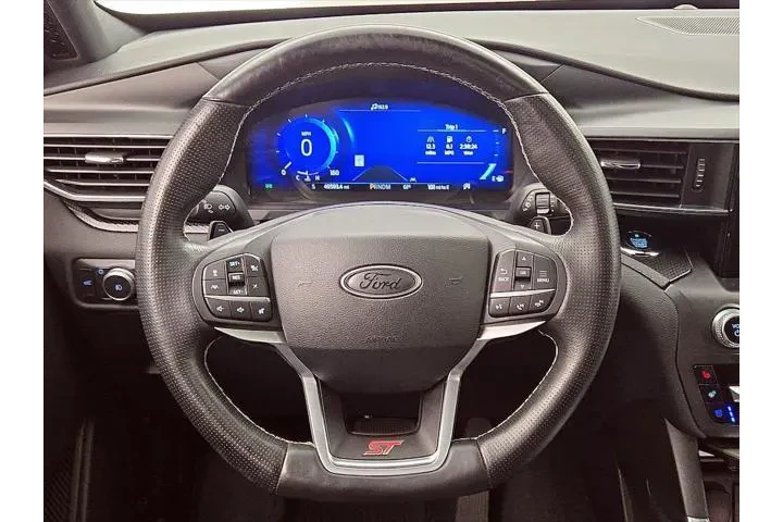 $31998 : Ford Explorer 2020 AWD ST 4d image 10