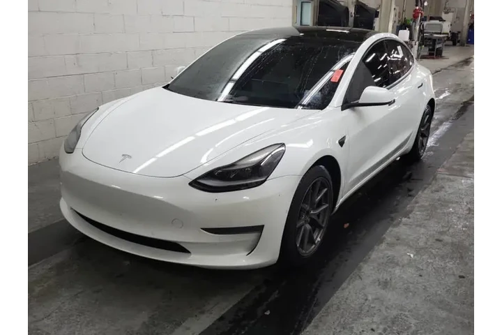$22500 : 2021 Model 3 Standard Range P image 5