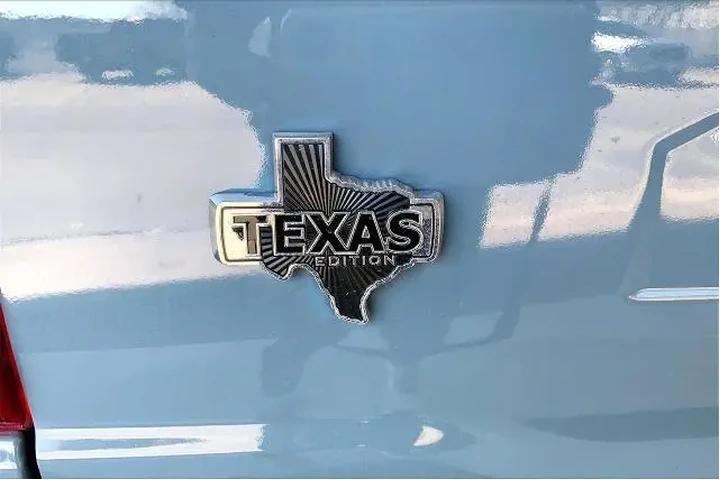 $37821 : Ford F-150 2023 4x2 XL 4dr S image 9