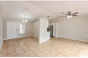 $2400 : 2 Bed 2 Bath Home in Miami FL thumbnail