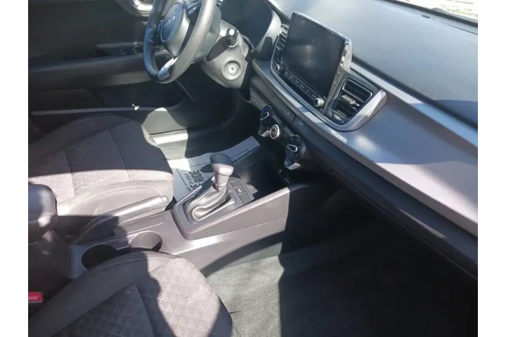 $10900 : 2022 Rio S image 4