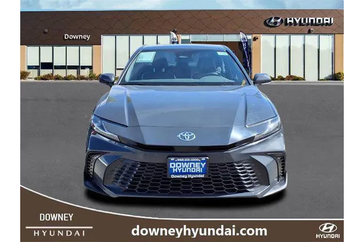 $29969 : Toyota Camry 2025 SE 4dr Sed image 2