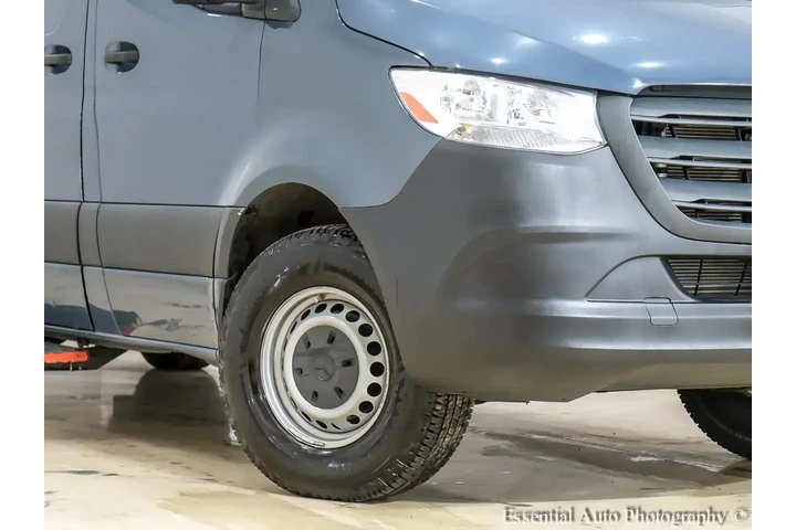 $32995 : Mercedes-Benz Sprinter 2021 image 4
