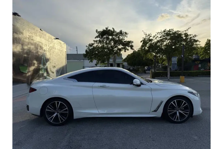 $26995 : 2021 Q60 3.0T Luxe image 5