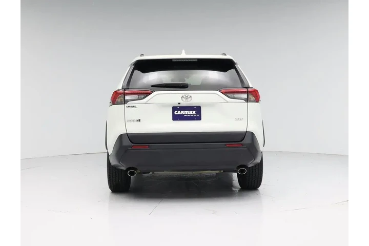 $27998 : Toyota RAV4 2021 XLE Premium image 6