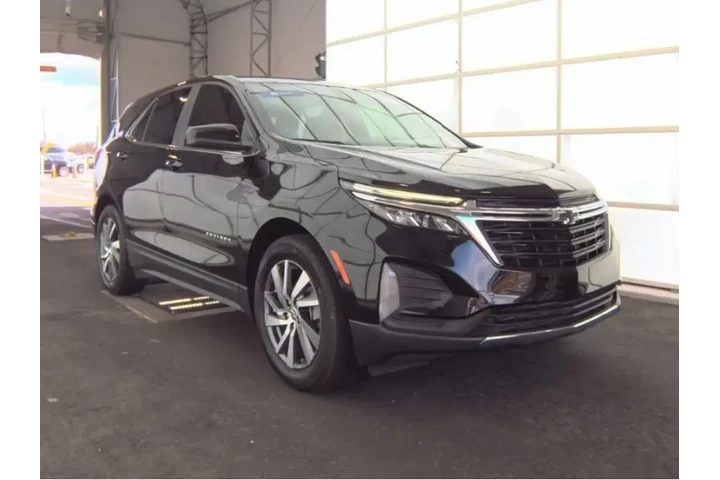 $21693 : Chevrolet Equinox 2024 LT 4d image 4