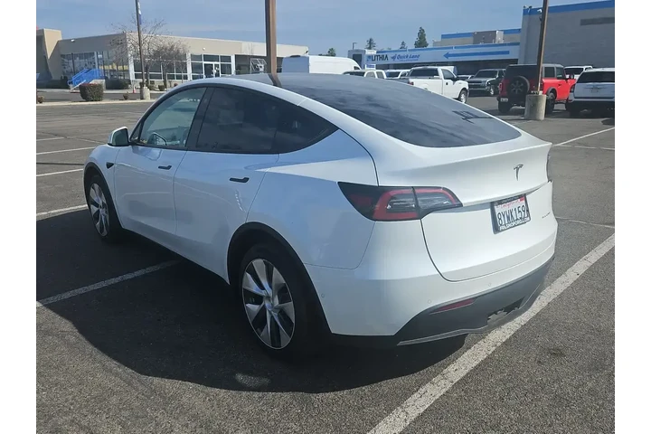 $27000 : Tesla Model Y 2021 AWD Long image 6
