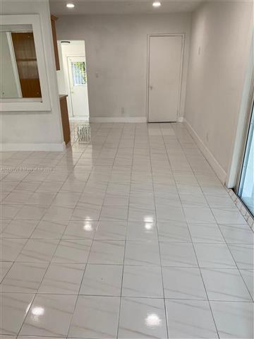 $415000 : Casa en Miami image 9