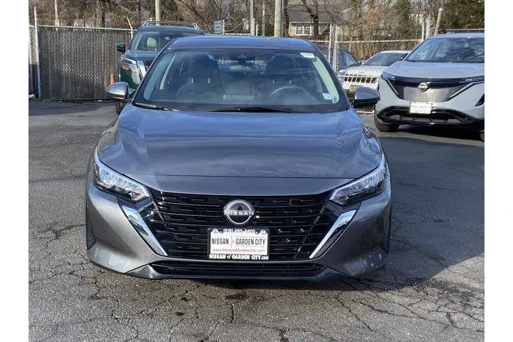 $14402 : Nissan Sentra 2025 S 4dr Sed image 2