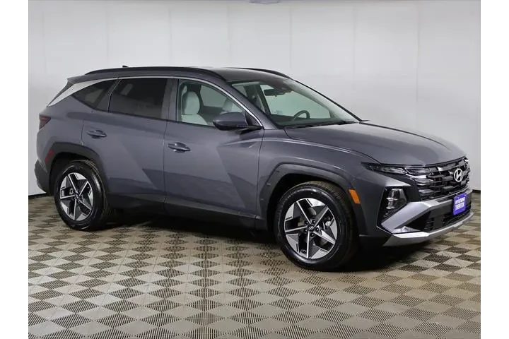 $18199 : Hyundai TUCSON 2025 SEL 4dr image 2