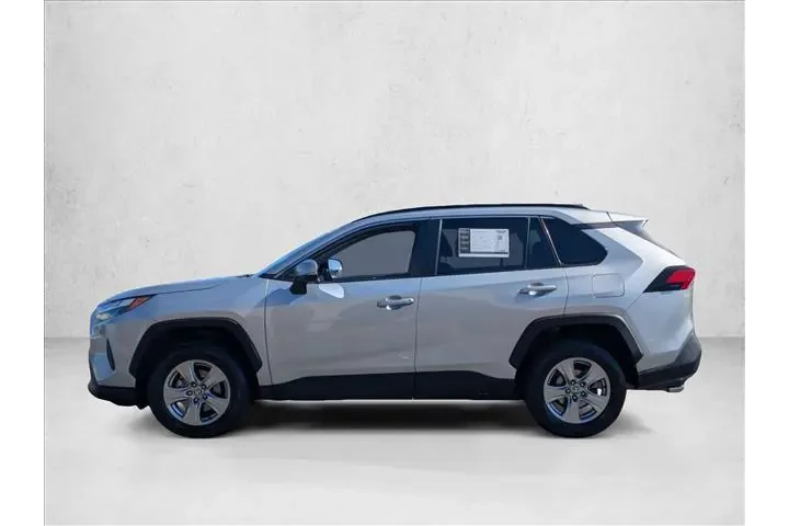 $30999 : Toyota RAV4 2024 AWD XLE 4dr image 9