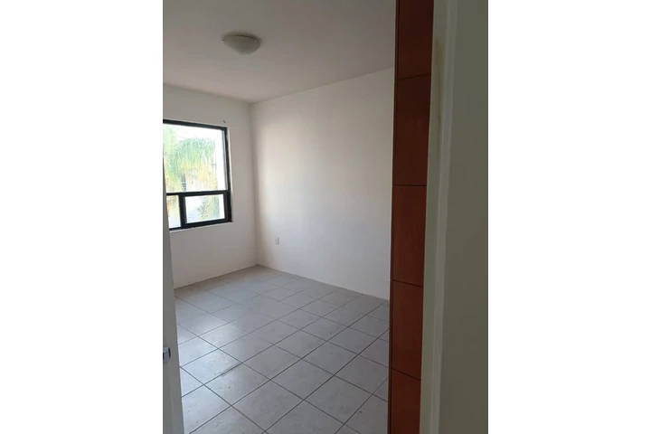 $8500 : RENTA DE BONITA CASA EN FRACCI image 4