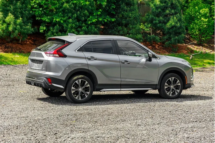 $16995 : Mitsubishi Eclipse Cross 202 image 9