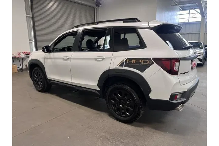 $33968 : Honda Passport 2023 AWD Trai image 3