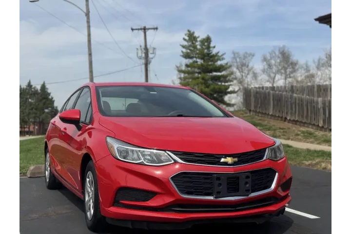$6999 : 2018 Cruze LS Auto image 4