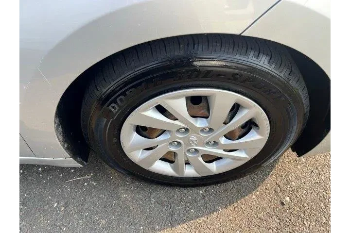$9358 : Hyundai ELANTRA 2017 SE 4dr image 9