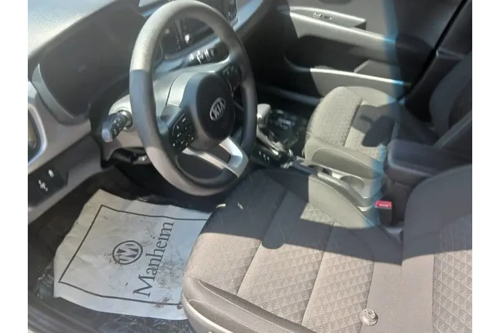 $8500 : 2020 Rio S image 5