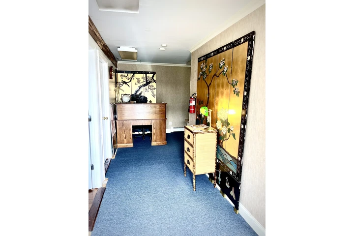 Massages Relax & Facials image 1