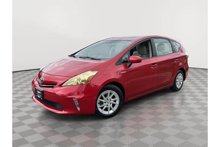 $13989 : 2012 Prius v Three image 1
