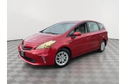 2012 Prius v Three en Madison