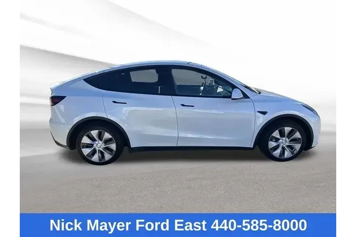 $28995 : Tesla Model Y 2022 AWD Long image 8