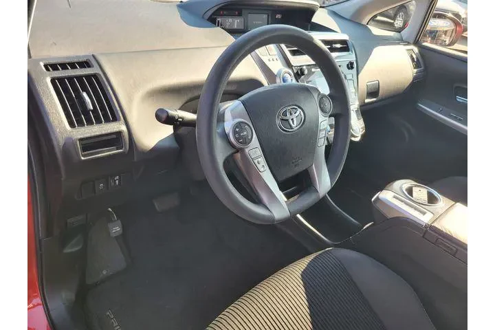 $17246 : Toyota Prius v 2015 Three 4d image 9